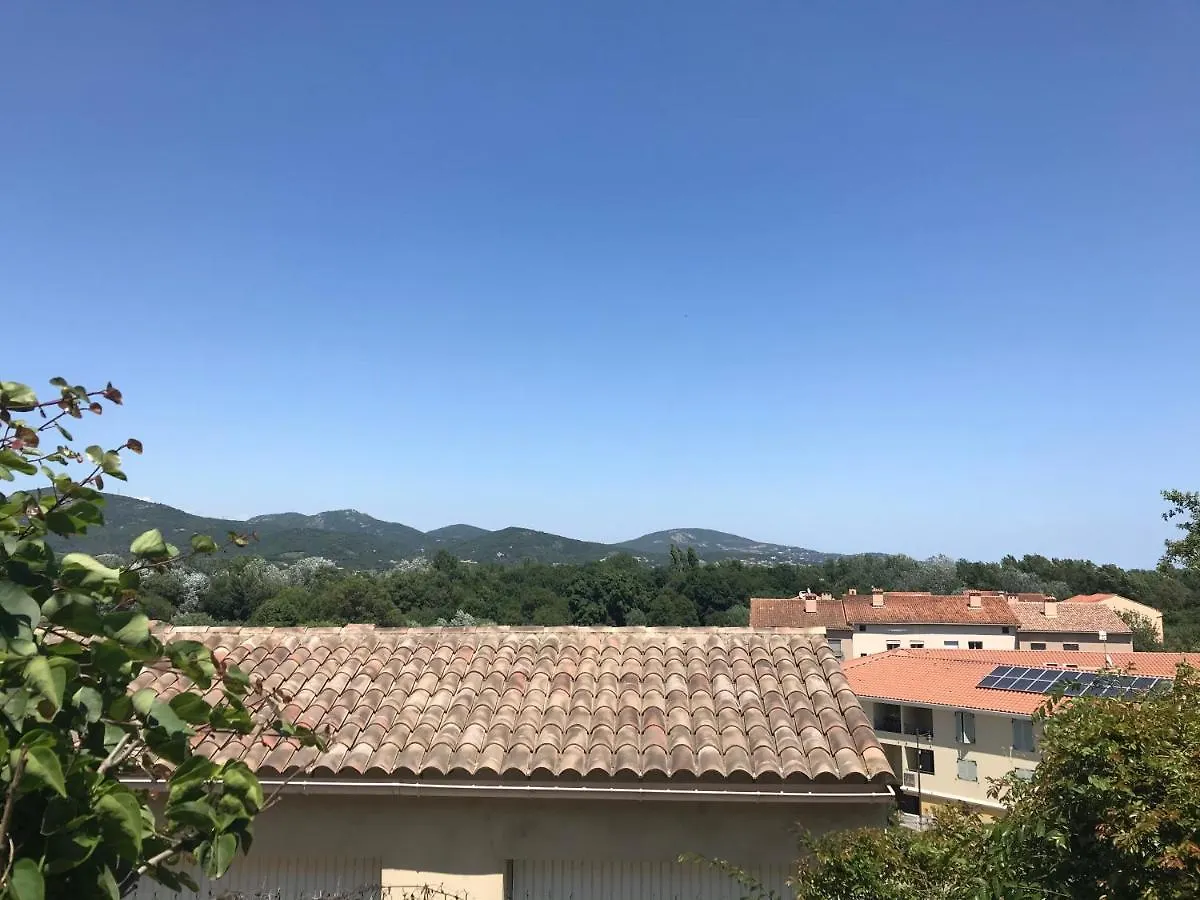 Apartmán Studio Climatise Piscine Parking - Prix Du Voyageur 2023 Et 2024 ! Merci Cogolin